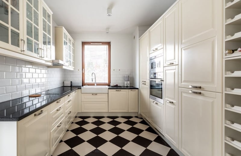 Location d’un appartement élégant et meublé de 3 pièces, 75 m², Mokotów, Varsovie, Pologne